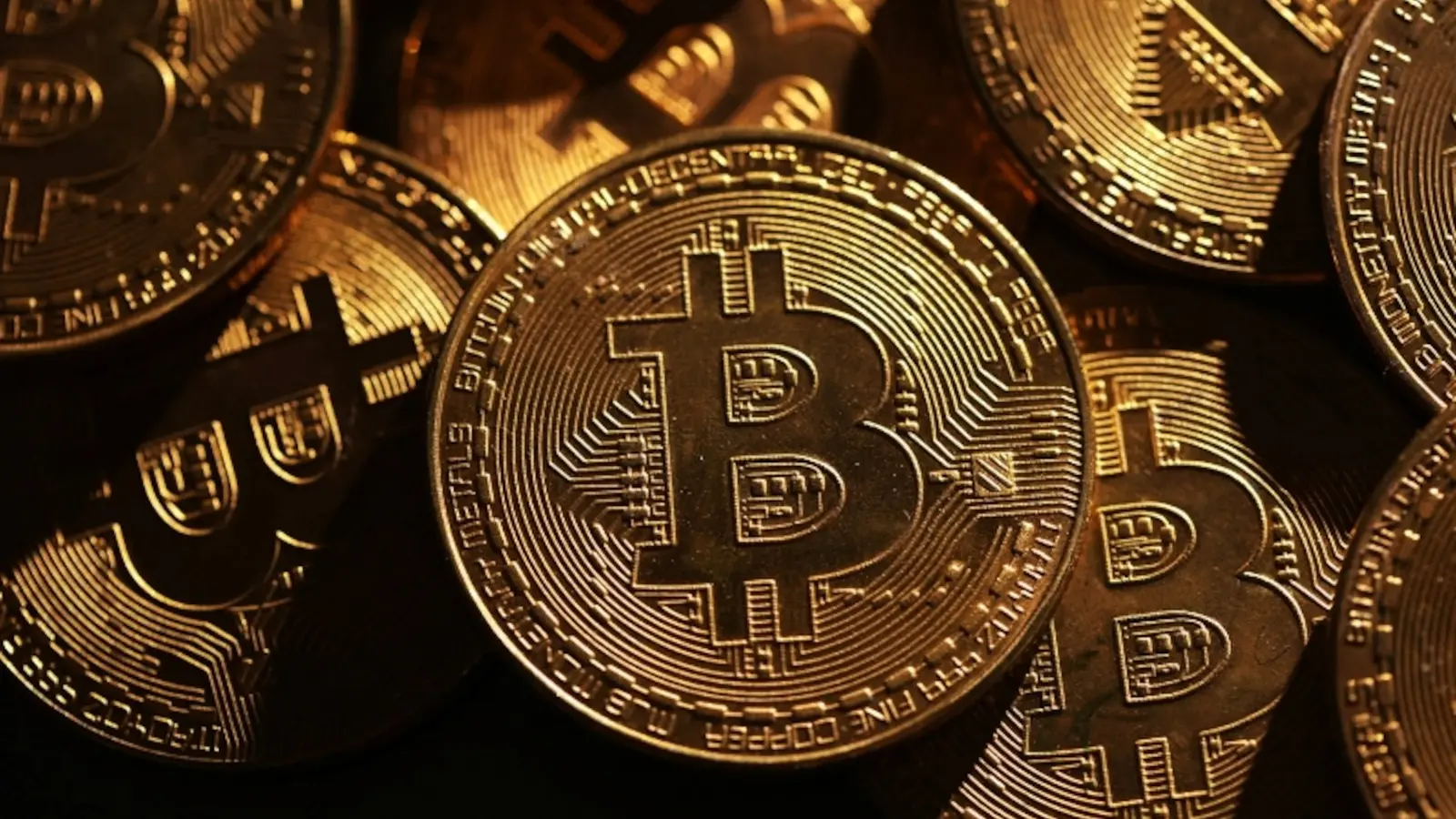 بیت کوین زیر دیوار فروش سنگین در مرز ۸۵ هزار دلار