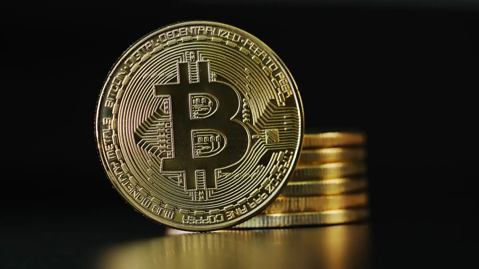 بیت کوین نزدیک ۷۹۲۰۰ دلار؛ افت ها کم عمق تر شد