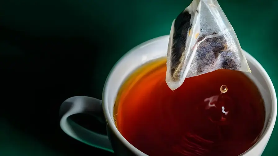 میکروپلاستیک در چای کیسه ای؛ خطر پنهان در فنجان